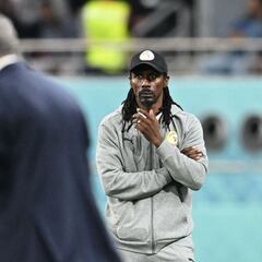 El seleccionador que más cobra, eliminado; el que menos, en octavos