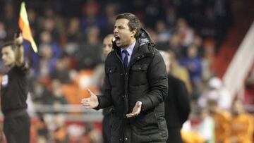 Estévez: "En EEUU se veía de lejos, como que no iba a afectar el virus".