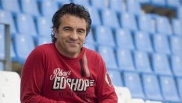 Lillo se despide, junto a sus ayudantes, de la plantilla