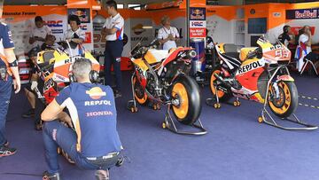 Honda apuesta por Marc M¨¢rquez y por la 'Triple Corona'