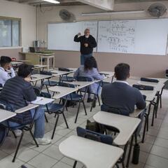 Regreso a clases presenciales: ¿será obligatorio el uso de uniformes y útiles escolares?