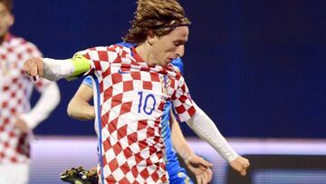 Croacia libera a Modric y Rakitic