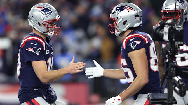 Neither finger guns nor nose-wiping: prohibited NFL celebrations that result in a 15-yard penalty