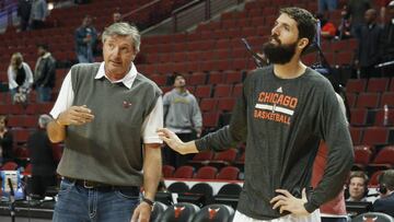 Nikola Mirotic, durante el calentamiento previo a un partido contra Philadephia 76ers.