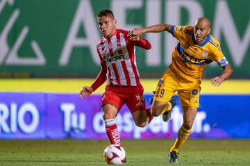 Alejandro Andrade debutó con los Rayos en octubre de 2020. El juvenil de 19 años tiene la confianza de José Guadalupe Cruz. Este torneo ha disputado los cinco partidos del Necaxa en el Guardianes 2021 y ha sumado 318 minutos esta temporada. Andrade ha conformado una buena dupla en la mitad de la cancha con David Cabrera.