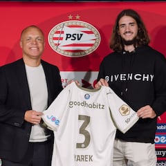 Oficial: Yarek, traspasado al PSV