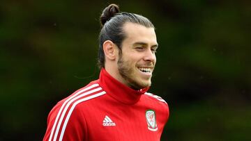 Bale entrena con Gales.