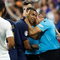 Mbappé breaks 64-year-old record with strike against Greece