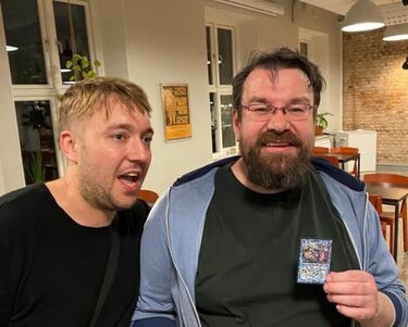 Sufrió una hemorragia cerebral en 2018, ahora es un campeón mundial de Magic