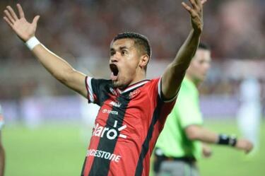 Alajuelense empata de forma agónica en clásico ante Saprissa