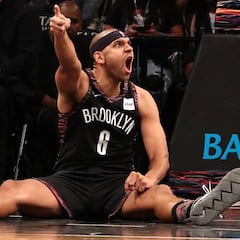 Dudley carga contra el Barça por no usar a Rice ni a Kurucs