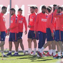 Diego Costa ya se entrena, aunque lo hizo en solitario