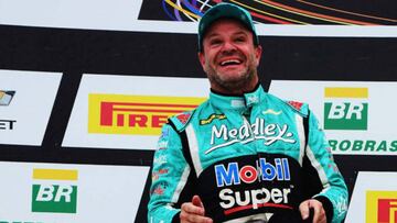 Ruben Barrichello en un podio de la Stock Bar brasileña.