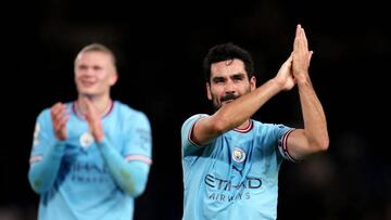 LONDON, ENGLAND - JANUARY 05: Ilkay Gundogan of Manchester City applauds the fans after the Premier League match between Chelsea FC and Manchester City at Stamford Bridge on January 05, 2023 in London, England. (Photo by Matt McNulty - Manchester City/Manchester City FC via Getty Images)