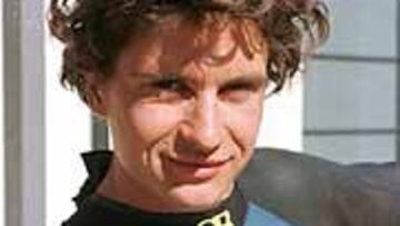 <b>CAMPEÓN DEL MUNDO.</b> Al menos 20.000 espectadores presenciaron la victoria de Iván Raña, nuevo campeón del mundo de Triatlón, en una carrera celebrada bajo un ardiente calor de 32 grados en Cancún.