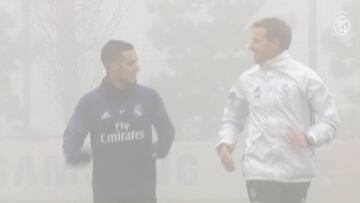 El Madrid se entrena bajo la niebla en una resaca feliz
