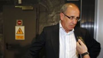 LA PEÑA 50 ANIVERSARIO HOMENAJEA A LOS JUGADORES DE LA FINAL COPA DE EUROPA DE 1974. JABO IRURETA.