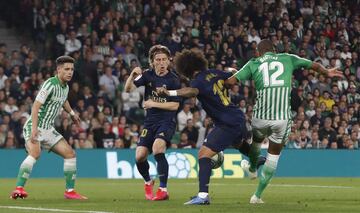 Jugada del penalti de Sidney a Marcelo.