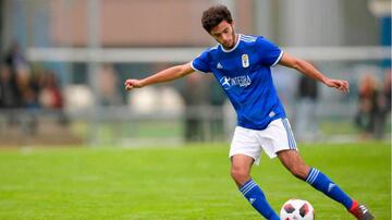 Lateral izquierdo | Segunda División B | Equipo: Real Oviedo