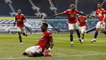 LONDON, ENGLAND - APRIL 11: Fred of Manchester United celebrates after scoring their team's first goal during the Premier League match between Tottenham Hotspur and Manchester United at Tottenham Hotspur Stadium on April 11, 2021 in London, England.