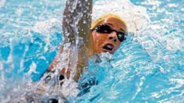 <b>SIRENA DE PLATA. </b>Erika Villaecija mejoró su récord nacional de 800 metros e ilusiona para Pekín.