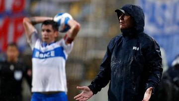 Futbol, Everton vs Universidad Catolica.
Fecha 21, campeonato Nacional 2022.
El entrenador de Universidad Catolica Ariel Holan es fotografiado durante el partido de primera division contra Everton disputado en el estadio Sausalito de Vina del Mar, Chile.
06/07/2022
Andres Pina/Aton Chile
Football, Everton vs Universidad Catolica.
21st turn, 2022 National Championship.
Universidad Catolica's manager Ariel Holan is pictured during the first division match against Everton held at the Sausalito stadium in Vina del Mar, Chile.
06/07/2022
Andres Pina/Aton Chile