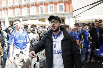 Los seguidores del Chelsea llenan el centro de Madrid