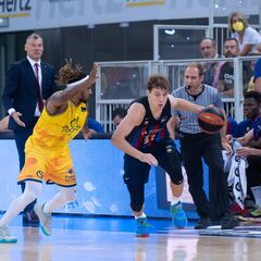 El Barça resbala ante el Gran Canaria