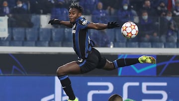 Duván Zapata anota, pero Atalanta cae ante Villarreal y se despide de la Champions League.