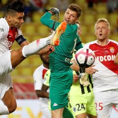 El Mónaco de Falcao cae ante Angers y se acerca al descenso