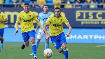 Lucas Pérez durante un partido con el Cádiz.