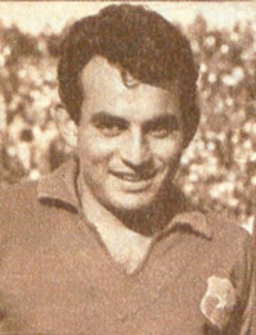 Honorino Landa: el hábil goleador era el 9 de la selección de 1962. Gloria de la Unión Española.
