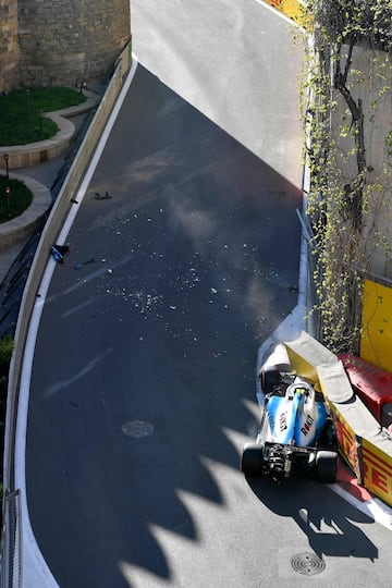 Momento en el que el Williams de Kubica choca contra la protección del muro.