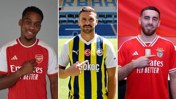 Timber, Tadic y Kökçü posan con sus nuevas camisetas.