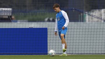 Diego Gómez abandona el Deportivo para jugar cedido en Primera RFEF.