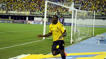 Alianza Petrolera venció 3-0 a Tolima en casa, alcanzó su sexta victoria consecutiva en Liga Águila y escaló hasta la sexta posición con 30 puntos.