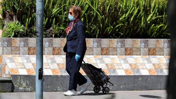 El Gobierno sopesa aliviar las medidas también a los mayores