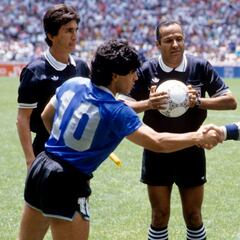 Subastan el balón de la Mano de Dios por cerca de 3 millones de euros