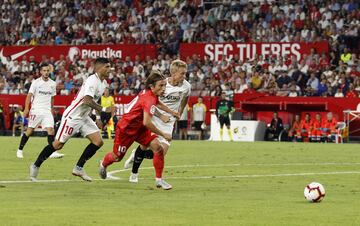 El VAr anul¨® por a Modric por fuera de juego.