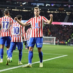 캄프 누에서 런칭