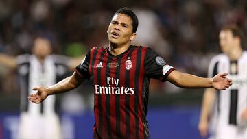 Carlos Bacca criticado por la prensa italiana como fracaso del Milan en 2016