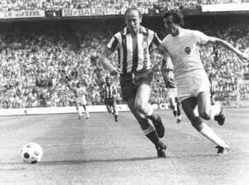 Milit¨® en el Atl¨¦tico de Madrid entre 1977 y 1980, a?o de su retirada.