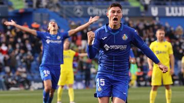Cuenca festeja su gol, el segundo del Getafe en la goleada sobre el Cádiz.