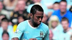 Los tabloides disfrutan con Messi y Robinho