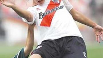 <b>YA VIENE. </b>Maxi López viajará hoy y será del Barça por cuatro años.