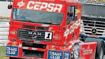 <b>ESPECTÁCULO. </b>Albacete derrapa con su camión en Montmeló.