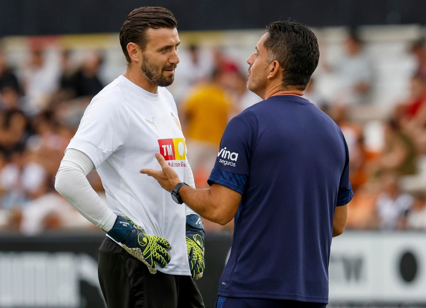 Dimitrievski pide perdón al vestuario y recibe sanción económica