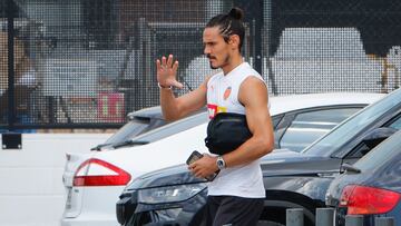 Cavani no entrena y su salida es inminente