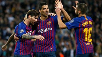 Los jugadores del Barcelona celebran uno de los goles al Tottenham.