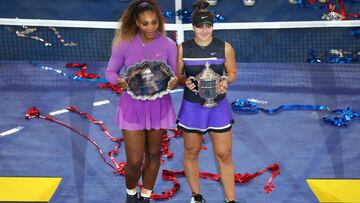 NEW YORK, NEW YORK - SEPTEMBER 07: Bianca Andreescu (R) of Canada celebrates with the championship trophy alongside runner up Serena Williams (L) of the United States during the trophy presentation ceremony after the Women's Singles final on day thirteen of the 2019 US Open at the USTA Billie Jean King National Tennis Center on September 07, 2019 in the Queens borough of New York City. Mike Stobe/Getty Images/AFP
== FOR NEWSPAPERS, INTERNET, TELCOS & TELEVISION USE ONLY ==